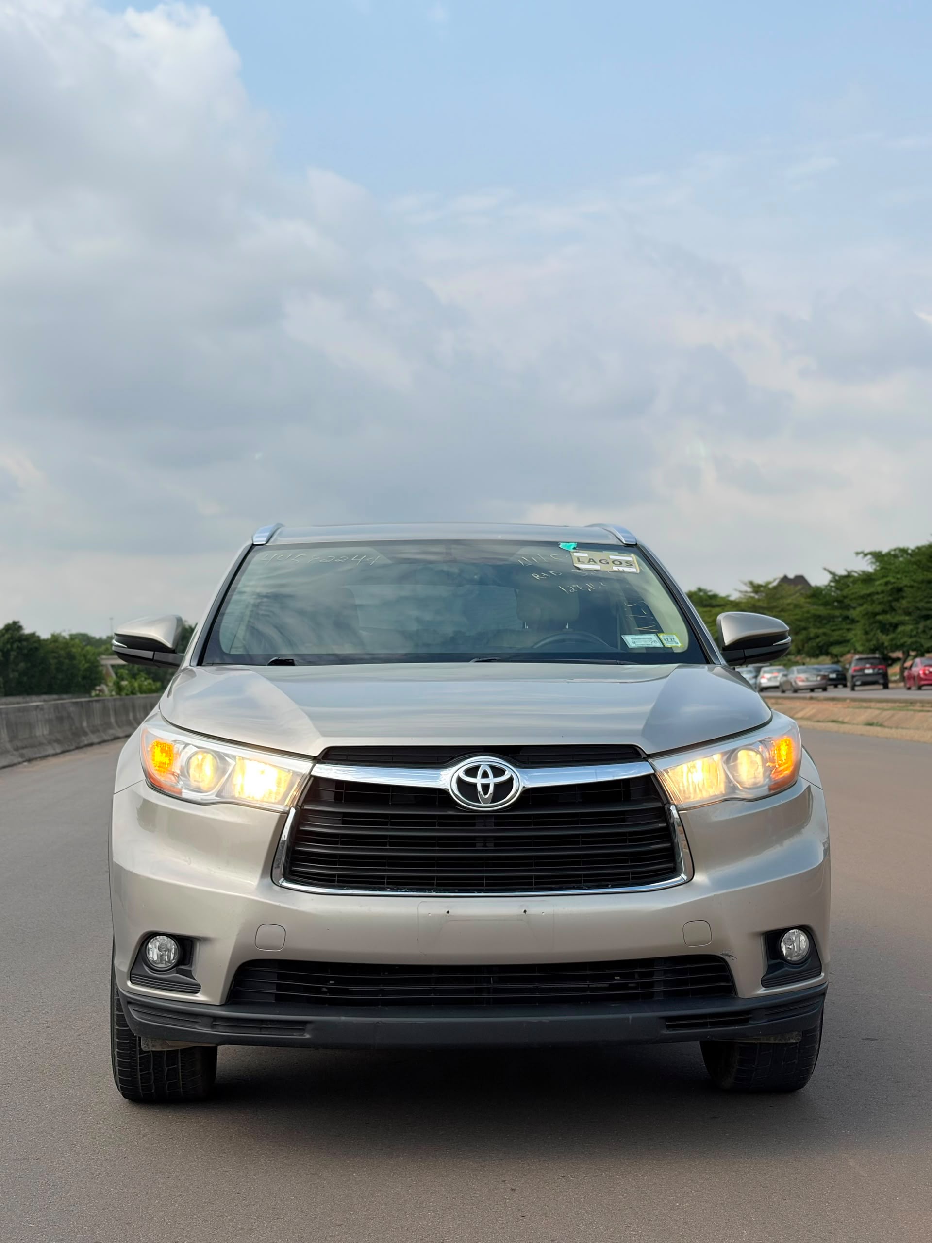 TOYOTA HIGHLANDER XLE 2016
