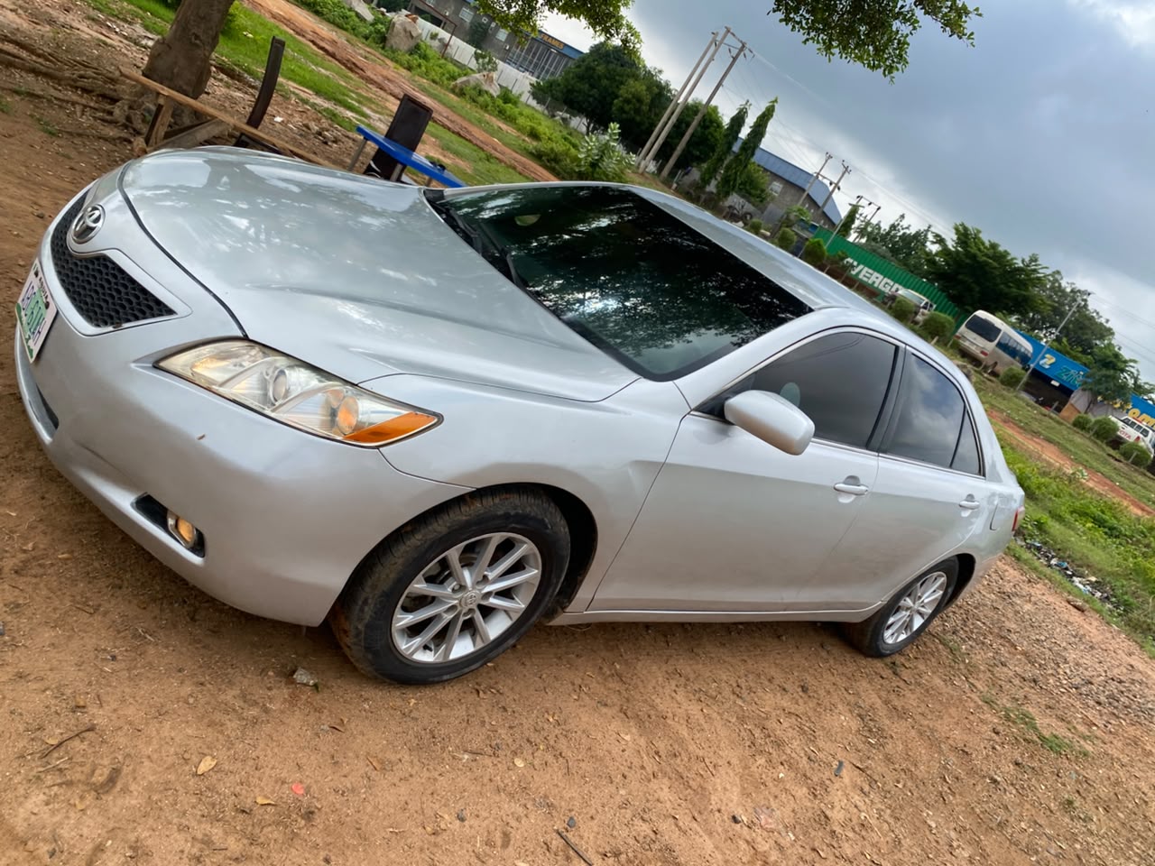 TOYOTA CAMRY