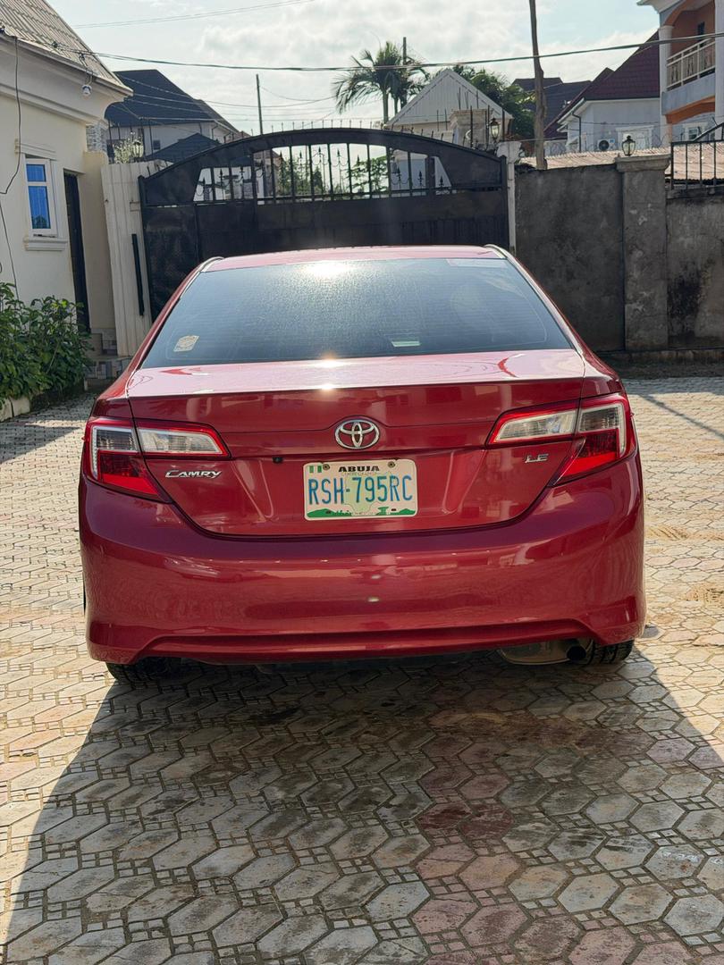 2013 TOYOTA CAMRY LE