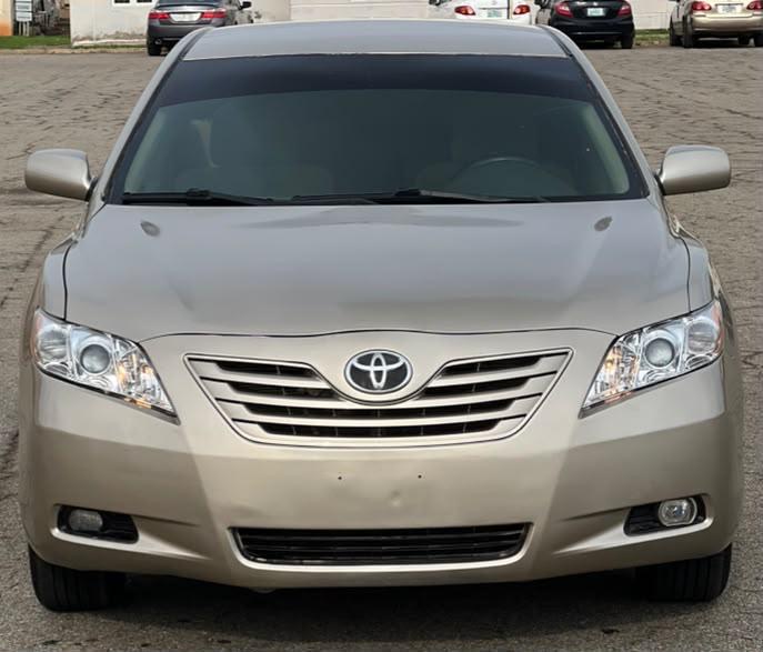 CAMRY LE