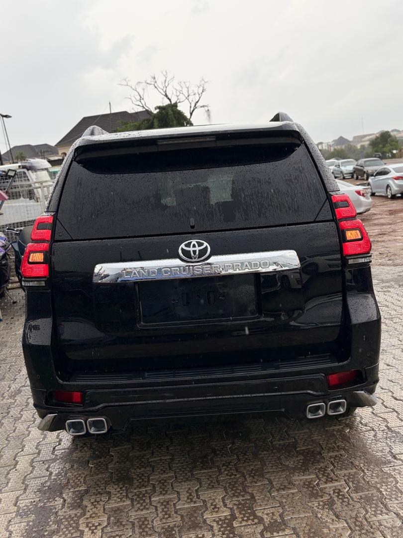2022 Toyota Prado