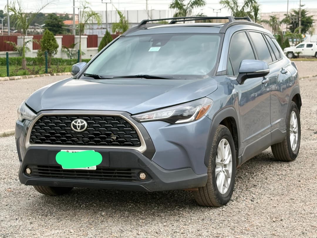 2022 Corolla  Cross LE