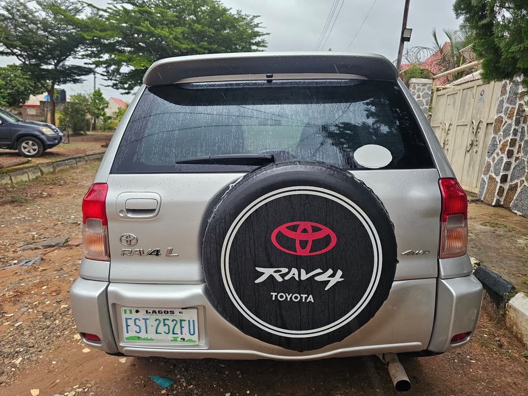 2005 RAV4