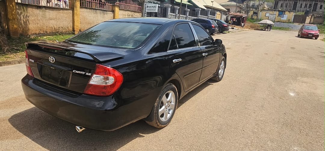 2004 Toyota Camry